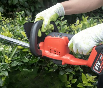 Cordless-and-Electric-Hedge-Trimmers

