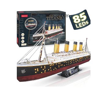 Titanic_Ship_Model_Toys_for_Adults_and_Teens